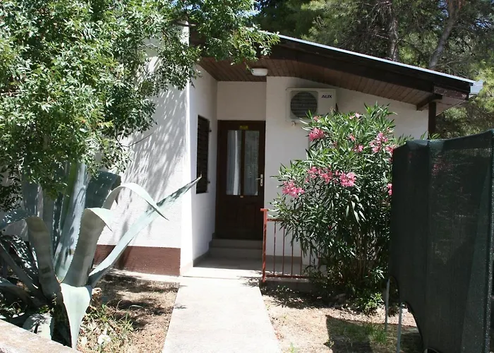 Seaside House Zatoglav, - 13895 בית נופש